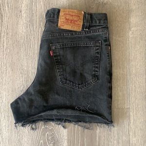 💽LEVI 550 VINTAGE BLACK DENIM SHORTS💽